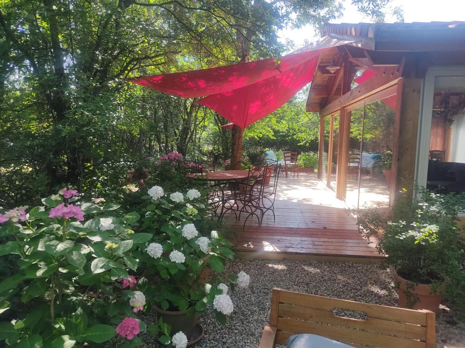 Bed and Breakfast La Frenaie Saint-Cyr-sur-le-Rhone Zewnętrze zdjęcie